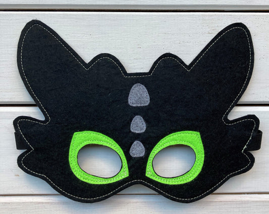 handmade felt dragon mask,with blue with white eyes, resembles from dragons of how to train your dragon.